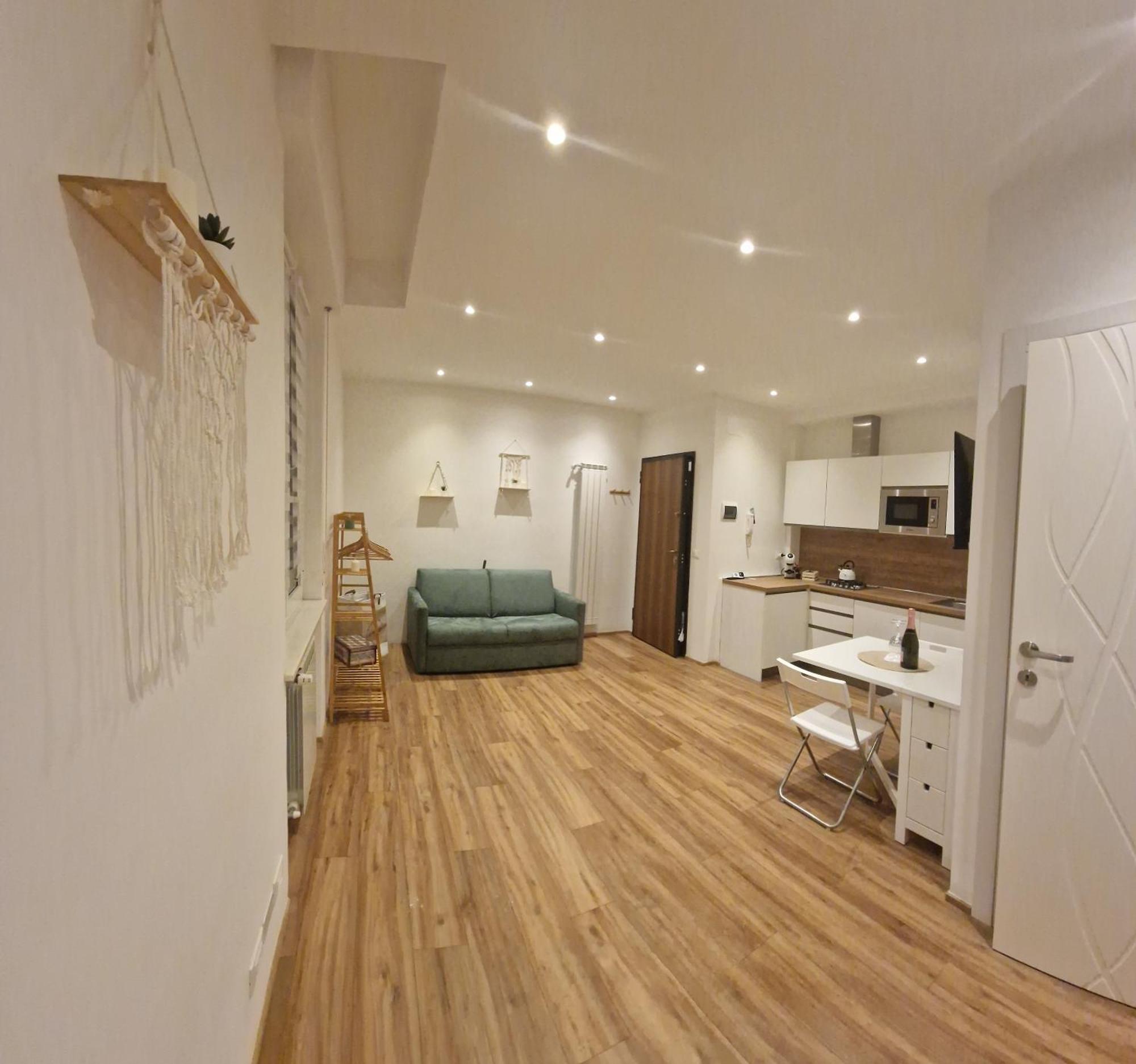 Ferienwohnung La Perla Di Ro Savona Exterior foto