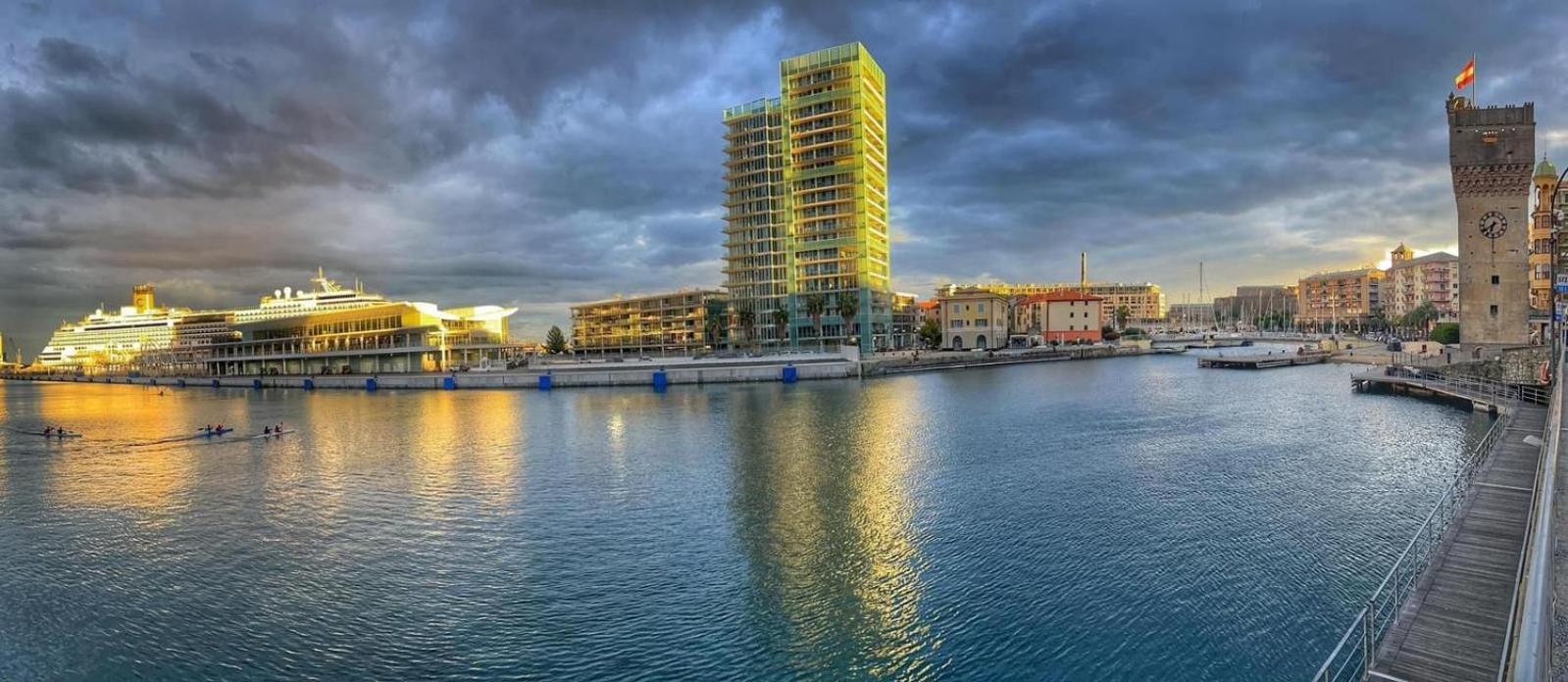 Ferienwohnung La Perla Di Ro Savona Exterior foto