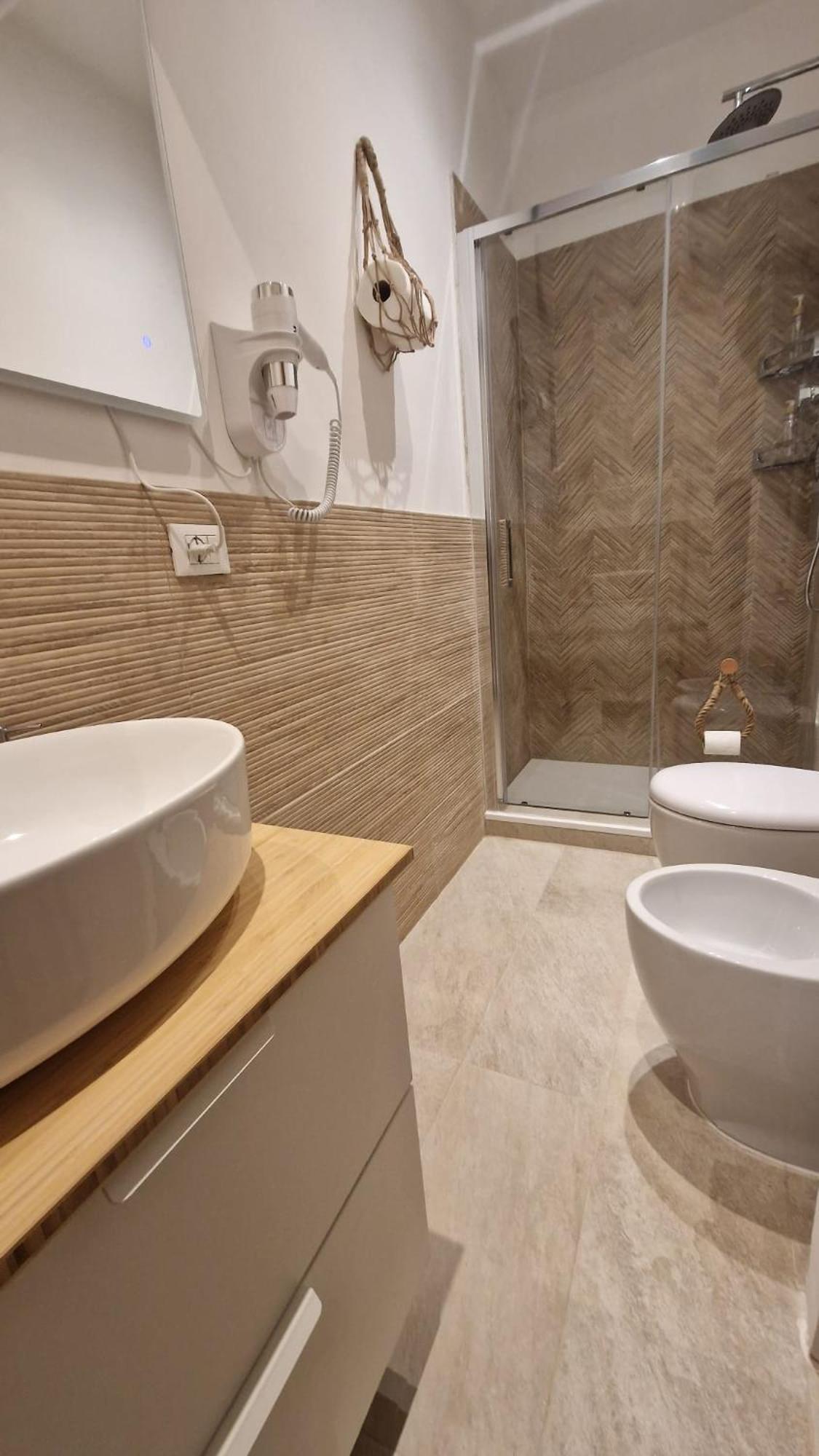 Ferienwohnung La Perla Di Ro Savona Exterior foto