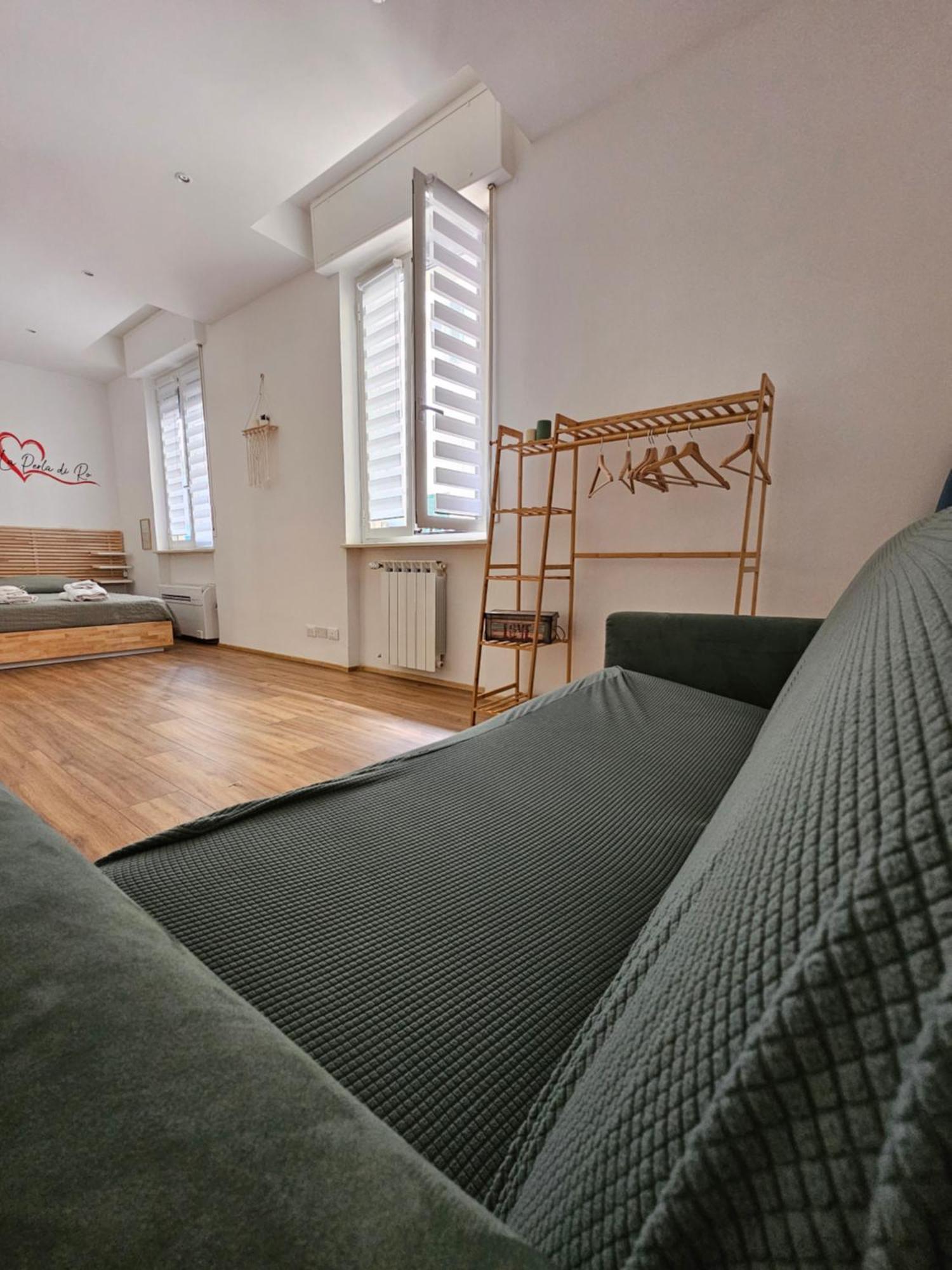Ferienwohnung La Perla Di Ro Savona Exterior foto