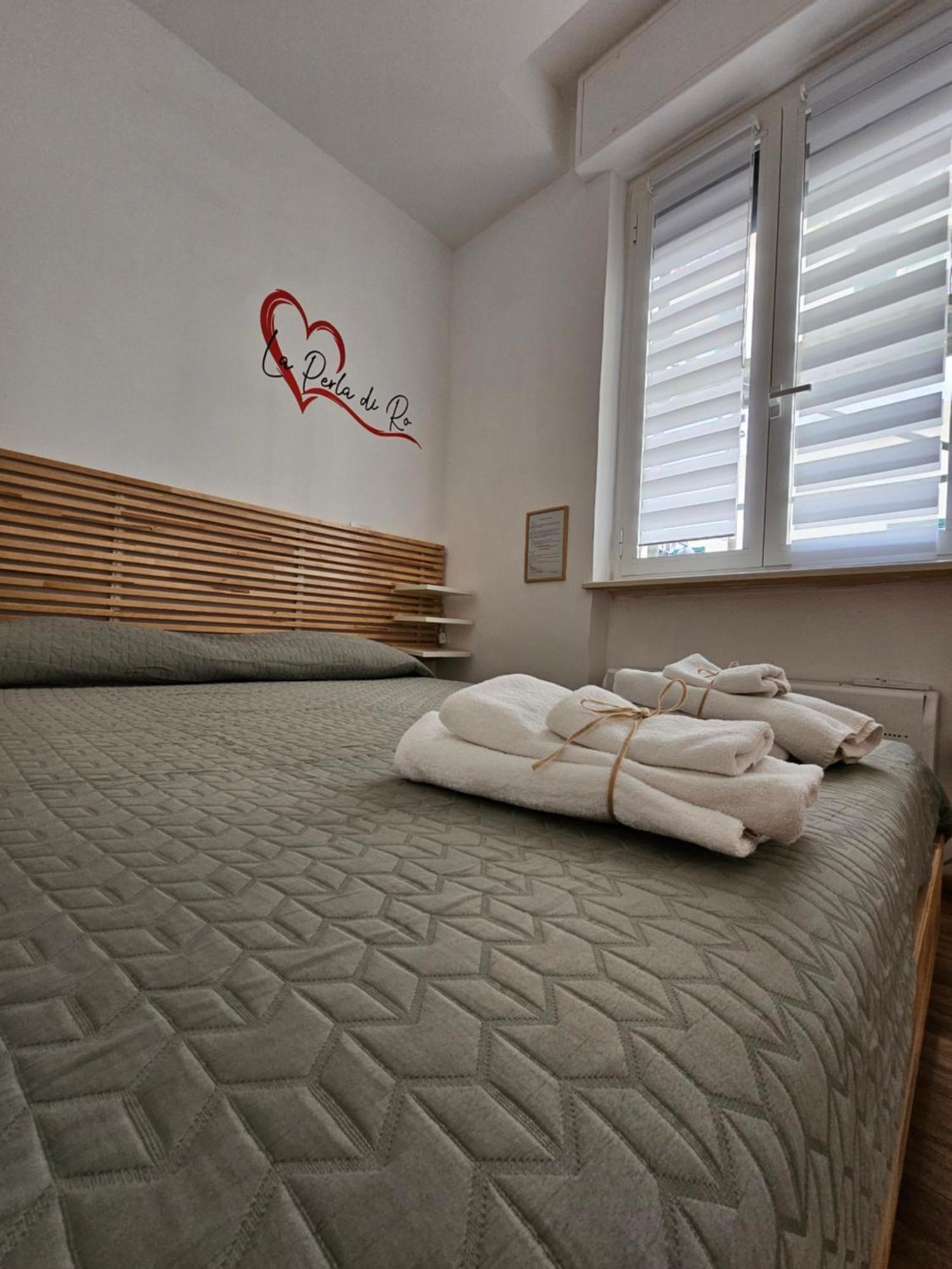 Ferienwohnung La Perla Di Ro Savona Exterior foto